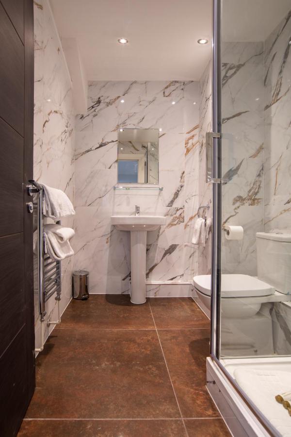 The Castle Collection 14 Cook Street Apartment